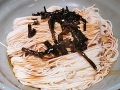 葱油拌面-老外婆本帮面(塔城路店)