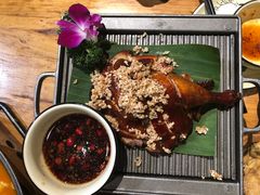 -老滇山寨•云南特色菜•地方菜•民族风情歌舞表演(金碧店)