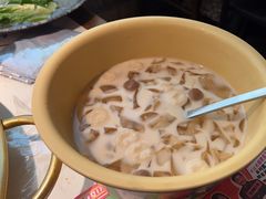-哥老官重庆美蛙鱼头(龙湖杭州金沙天街店)