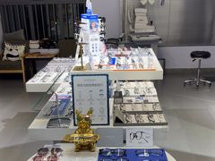 -视野联行眼镜•蔡司•依视路(温江店)