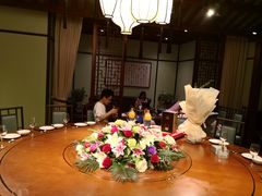 包厢-美膳居川菜馆油焖大虾烧烤(卓刀泉店)