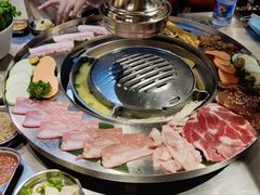 -哈哈碳都·牛肋条无限自助烤肉(台江万达店)