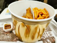 第一桶金-麦当劳(龙之梦购物中心店)