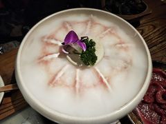 -老牌坊云南鱼豆花火锅(嵩山店)