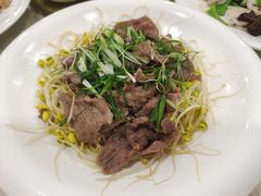 葱油白灼牛肉-大湾区鑫南酒家·粤菜(黄岐店)