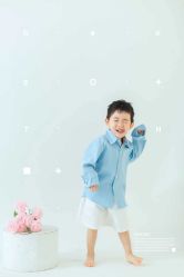 -小熊维尼高端儿童摄影(南山店)