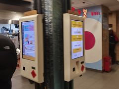 -麦当劳(乳山路店)