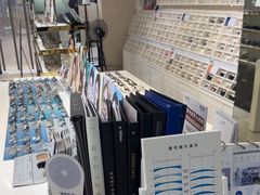 -诺柯视眼镜-蔡司依视路官方工厂店(淞南一店)