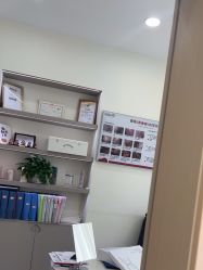 -苗方清颜专业祛痘·皮肤管理
