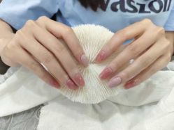 -灰姑娘美甲美睫馆