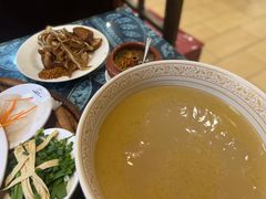 -桥香园云南过桥米线(金马碧鸡店)