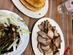 -铁东熏肉大饼铺老二马路黑牌子