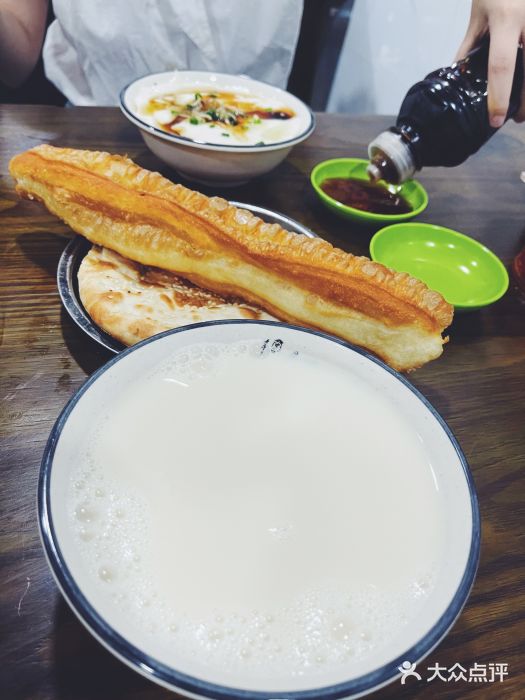 王氏烧饼无矾油条-油条-菜-油条图片-杭州美食-大众点评网