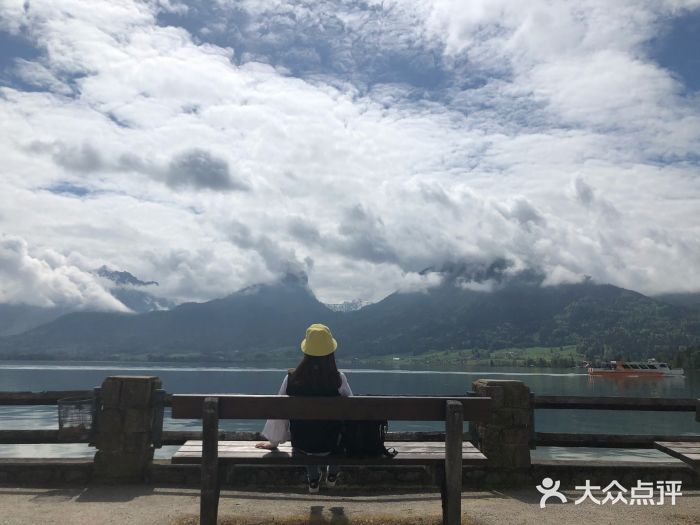 沃尔夫冈湖图片
