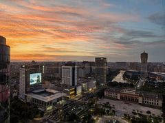 -Hi City·城市之巅