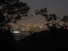 -鬼笑石后山停车场