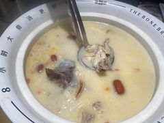 -猪无忌·专做猪肚包鸡20年(乐峰广场店)