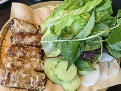 -大头虾越式风味餐厅(光明广场店)