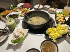 -汤宴·参须肚包鸡(南京路店)