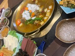 -顶顶汤火牛排火锅·经典铜锅涮肉