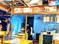 -呷佬·长沙手工米粉(金沙江路店)