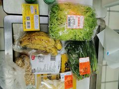 -沃尔玛(前山店)