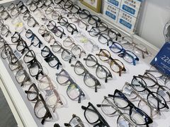-小屁屁眼镜Hi魔镜(县西街店)