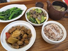 -雪梅月子中心(华侨城店)