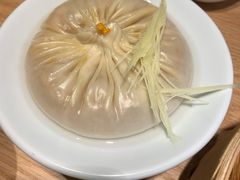六月黄蟹粉灌汤包-苏小柳点心·手作小笼包(新街口分院店)