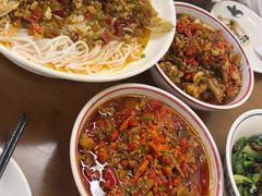 -堂瓦里·33年传统赣菜(第一街区店)