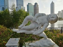 -万绿园
