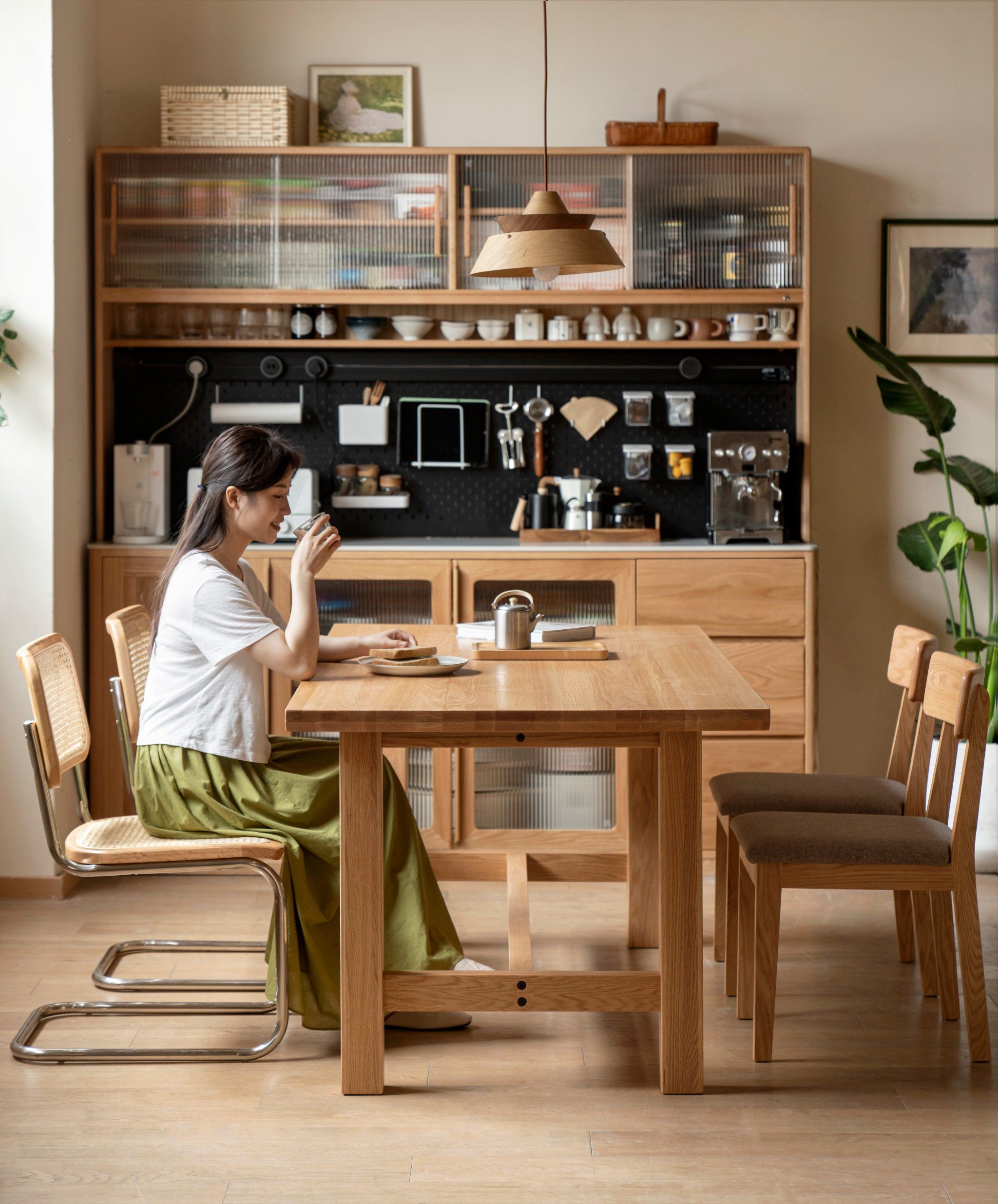 被问爆的餐边柜餐桌,也是家的快乐小角落?