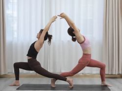 -亚太瑜伽普拉提学院