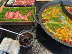 -鹿鸣山草本茶香火锅(园西路店)