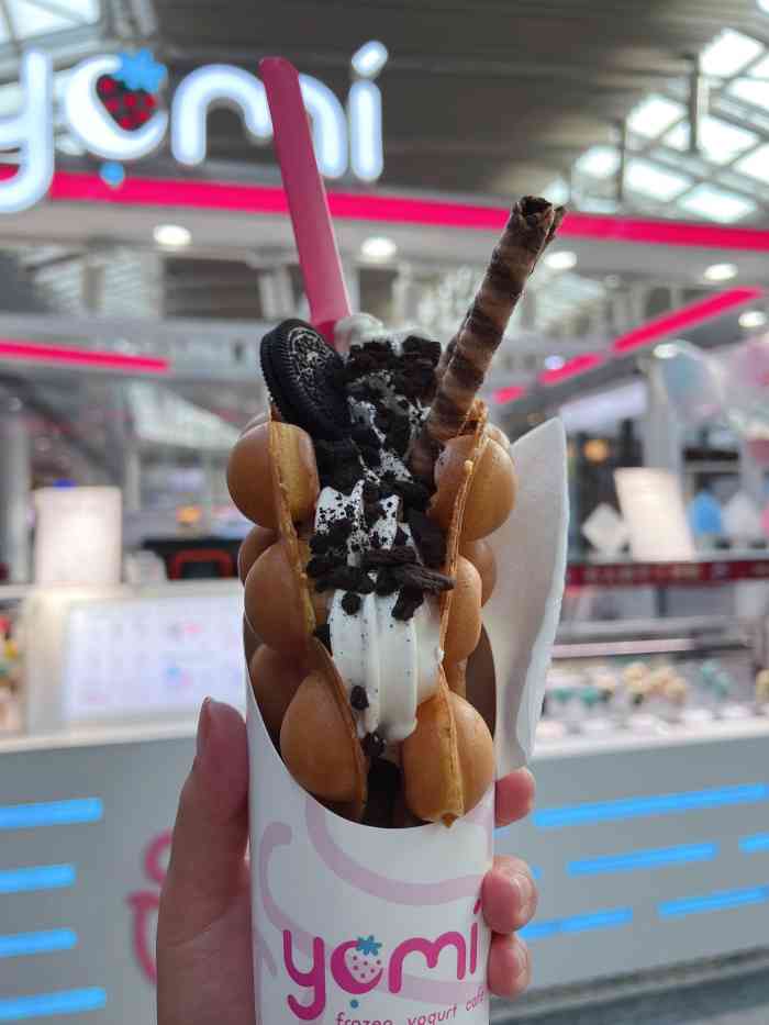 yomi(宜家荟聚店)-"[薄荷]环境:在荟聚中庭的小店,醒目好.