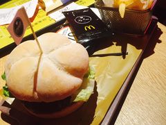 -麦当劳(新王府井店)