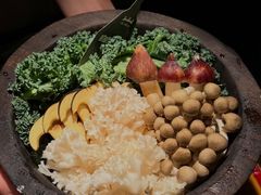 -三出山火锅(南京万象天地店)