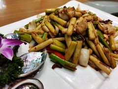 -黄泥岗·地道湖北菜(奥特莱斯店)