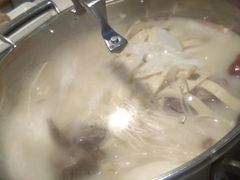 -三人行骨头王火锅(长寿店)