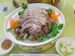 手把羊肉-德乐海蒙餐