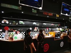大堂-汽车博物馆主题餐厅