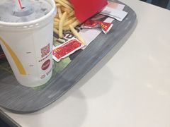-麦当劳(轻轨曹杨路店)