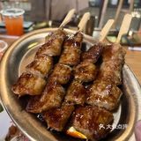 半二小酒馆是家具有随性与精致风格的宁波餐厅