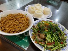 藜蒿炒腊肉-龙老五汤店(站前西路店)