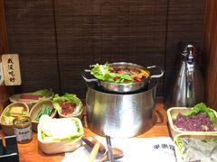 -独食火锅·半米屋台(直营总店)