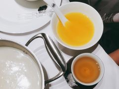 -红鼎豆捞·非遗鲍皇汤火锅(宝丰路店)