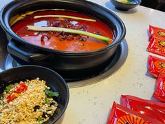 -钢管厂五区小郡肝串串香(奥克斯广场锦城万达店)