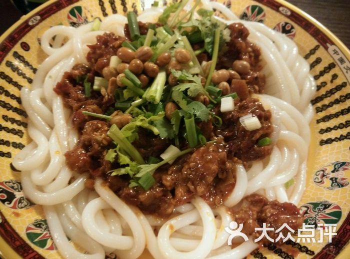 香巴拉新疆特色米粉鸡肉拌米粉图片 - 第3张