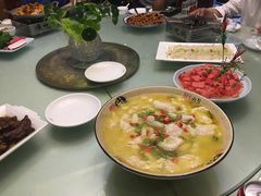 -嘎吧锅私家菜馆(新村十区店)