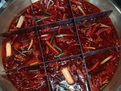 -重庆爽翻天老火锅(临平万达广场店)